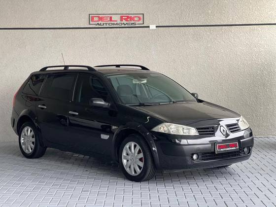 RENAULT MEGANE 1.6 DYNAMIQUE GRAND TOUR 16V FLEX 4P MANUAL RENAULT MEGANE 1.6 DYNAMIQUE GRAND TOUR 16V FLEX 4P MANUAL
